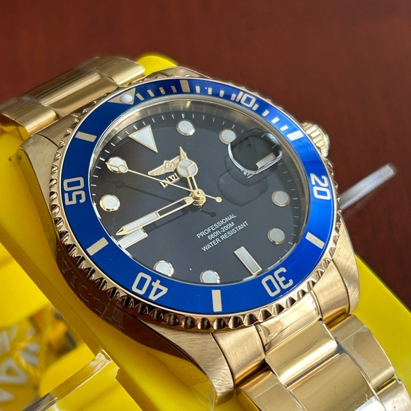 NWT Invicta Pro Diver 38mm Ladies Quartz Watch - Picture 3 of 14